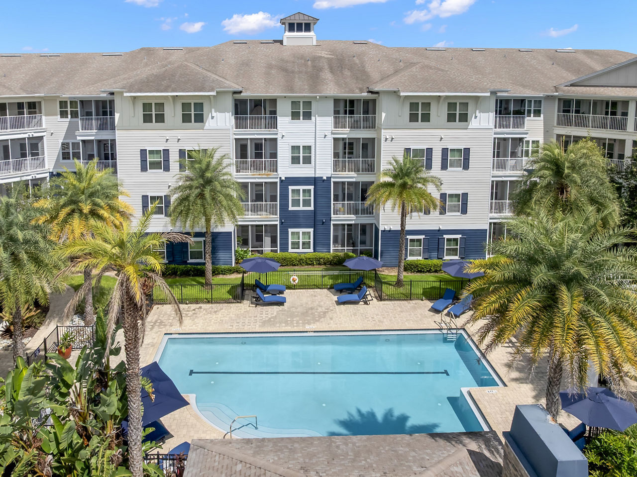 Pool at Album Monterey Pointe (6 of 6)