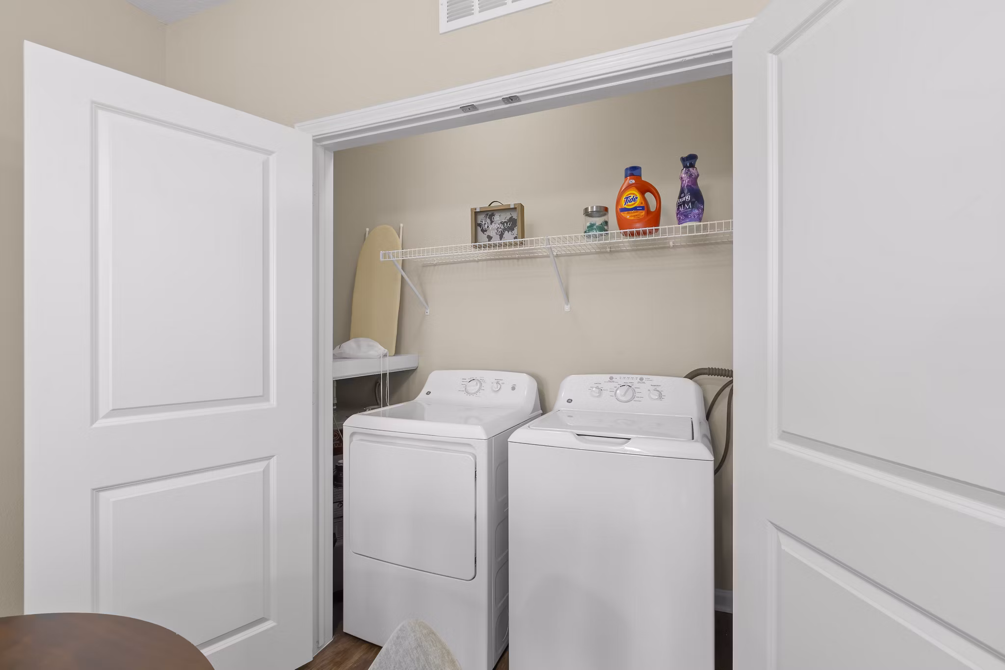 laundry facility at Album Monterey Pointe Apartments 