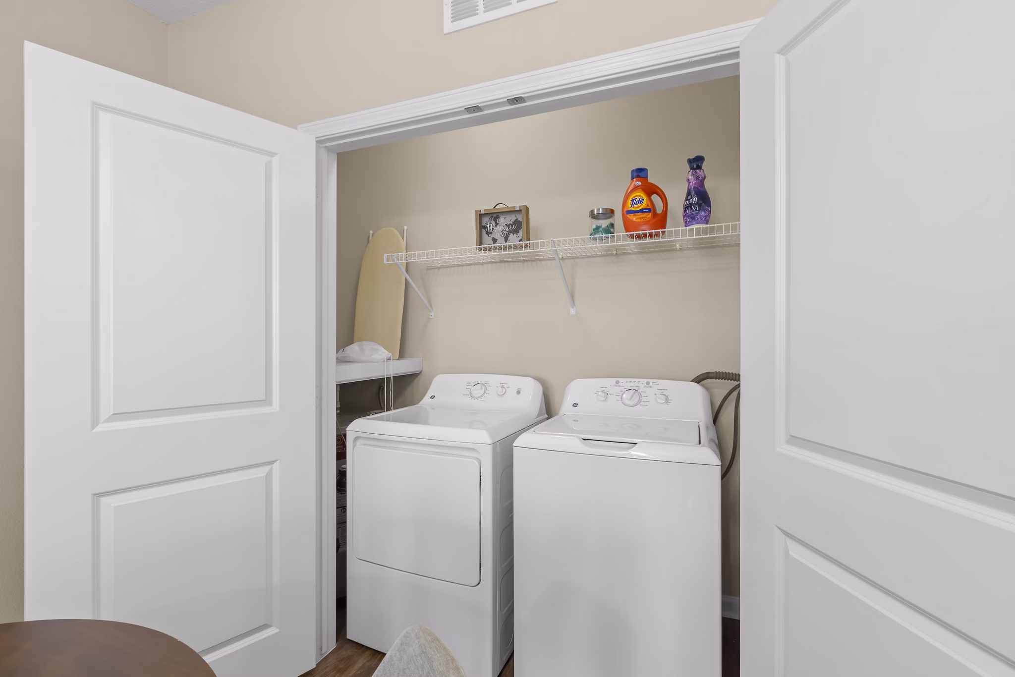 laundry facility at Album Monterey Pointe Apartments 