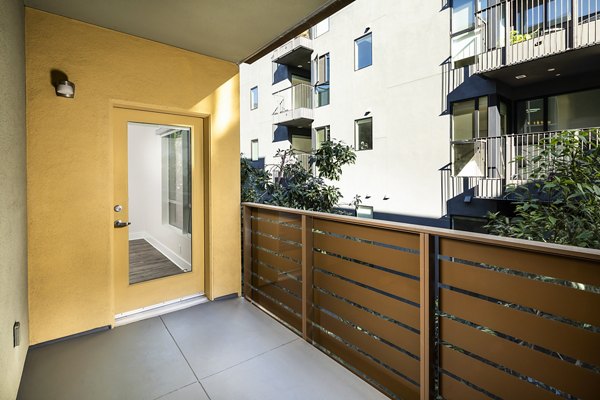 patio/balcony at Alaya Hollywood Apartments