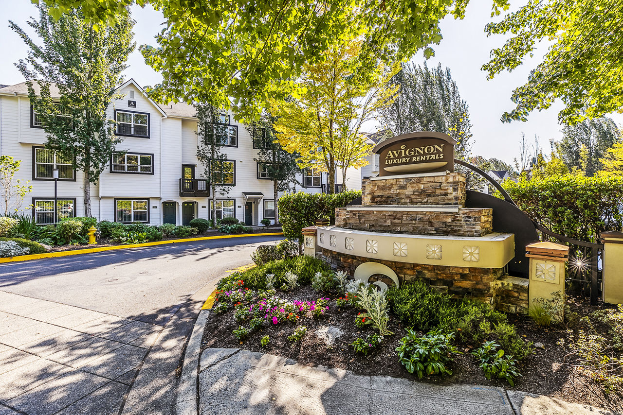 Avignon Townhomes Redmond Wa 2 of 12
