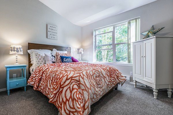 bedroom at Avignon Townhomes Apartments