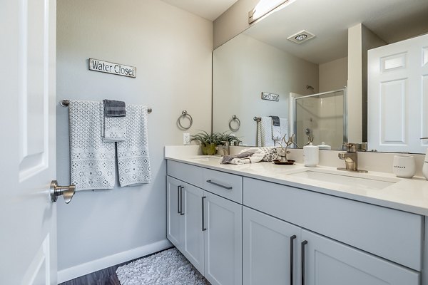 bathroom at Avignon Townhomes Apartments