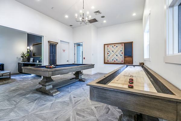 clubhouse game room at Avignon Townhomes Apartments