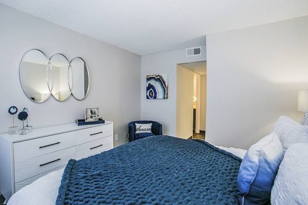 bedroom at 3001 Park Apartments
