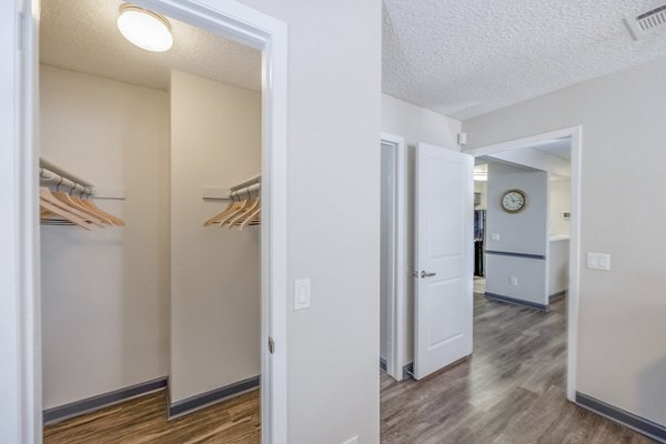 bedroom at 5400 Vistas Apartments