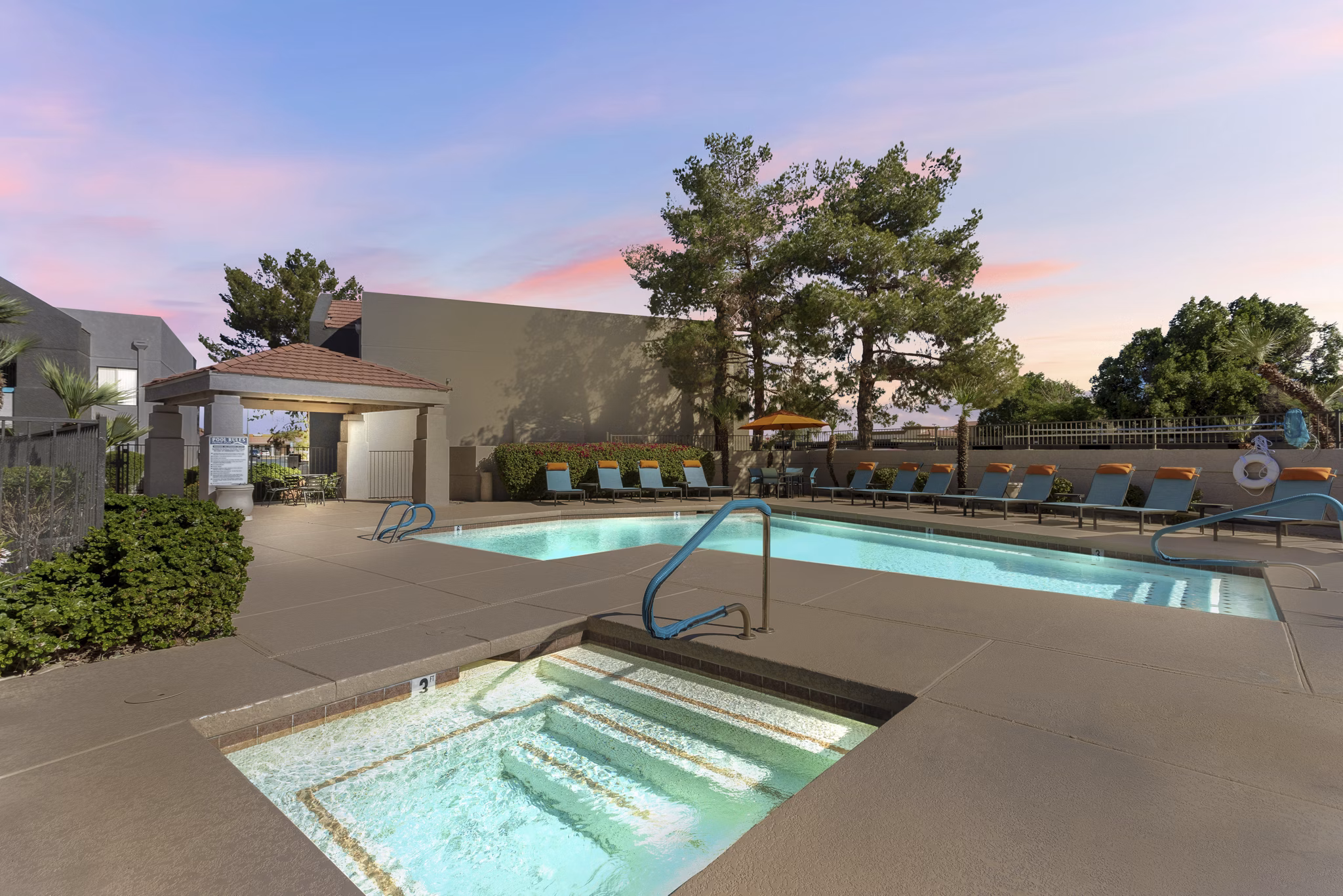 Pool at Paseo 51 Apartments