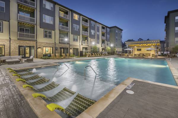 pool at The Dakota Apartments