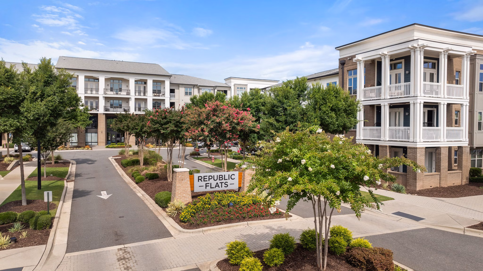 Republic Flats: Modern luxury apartment building at Republic Flats Apartments in urban location