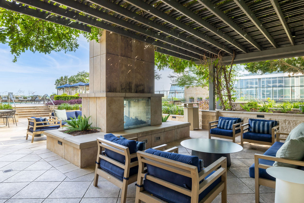 Grill area at Northshore Apartments (1 of 2)