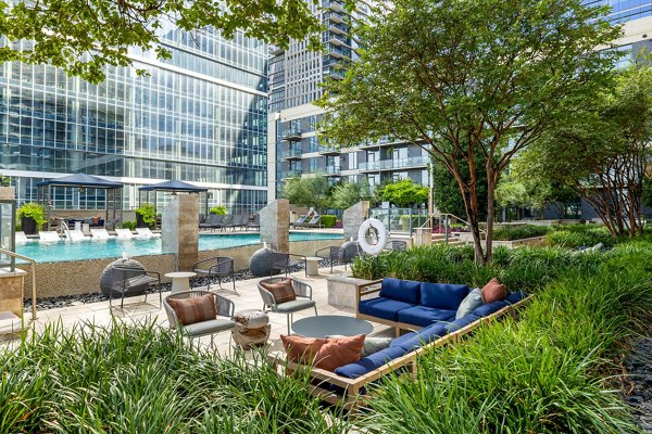 patio at Northshore Apartments