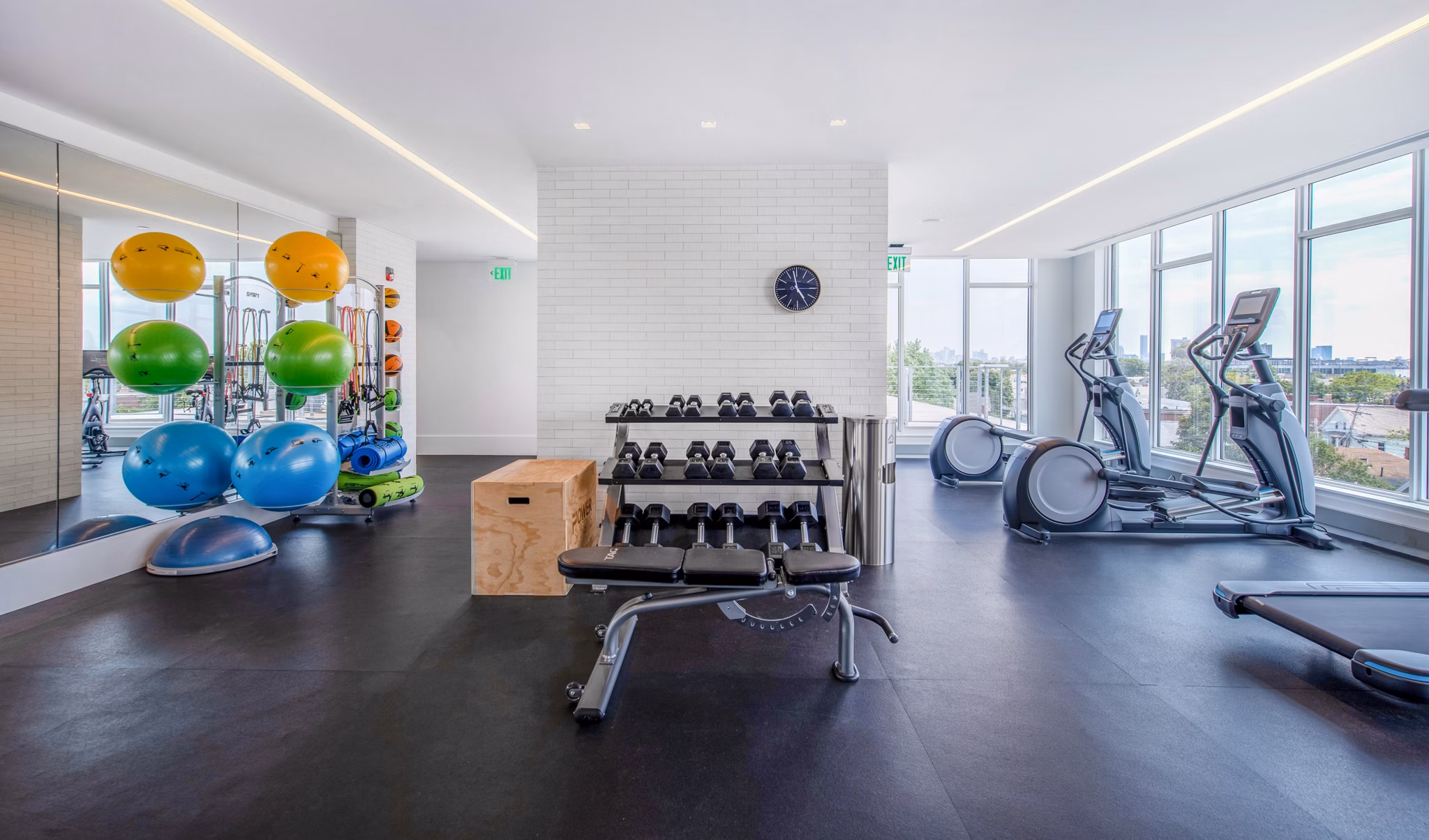 State-of-the-art fitness center with modern equipment at Radius Apartments