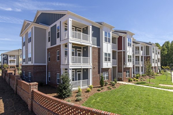 Proximity Northlake Apartments