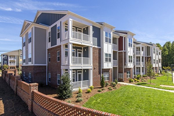 Proximity Northlake Apartments