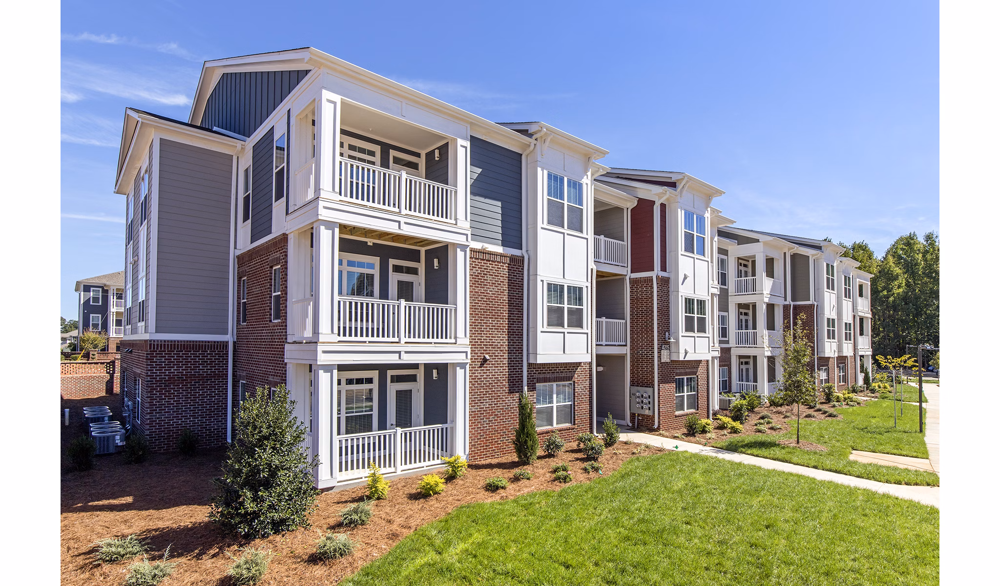 Proximity Northlake: Contemporary luxury apartments with scenic views in north Charlotte