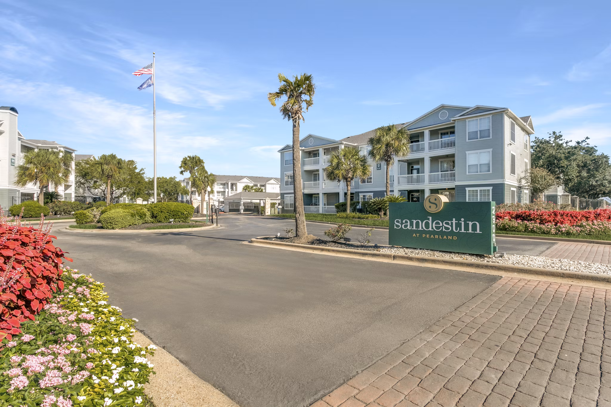 building/exterior at Sandestin at Pearland Apartments