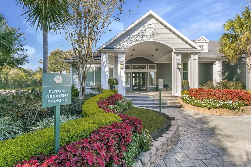 clubhouse at Sandestin at Pearland Apartments