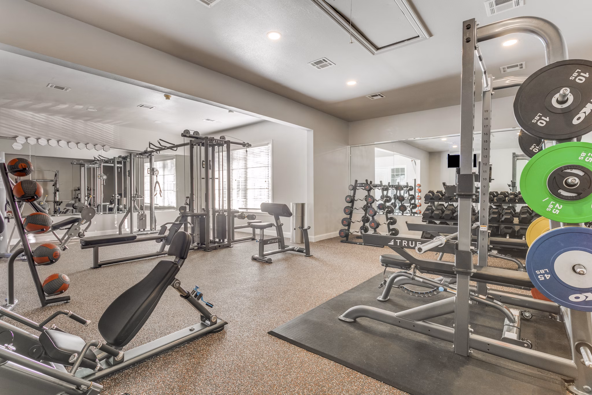 fitness center at Sandestin at Pearland Apartments