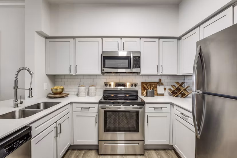 kitchen at Sandestin at Pearland Apartments
