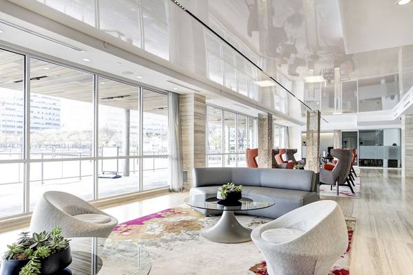 clubhouse at Harbor 1500 Apartments