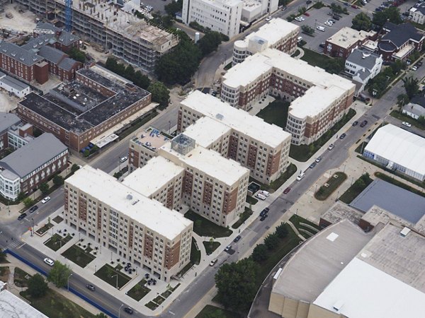 exterior at Champions Court II Apartments