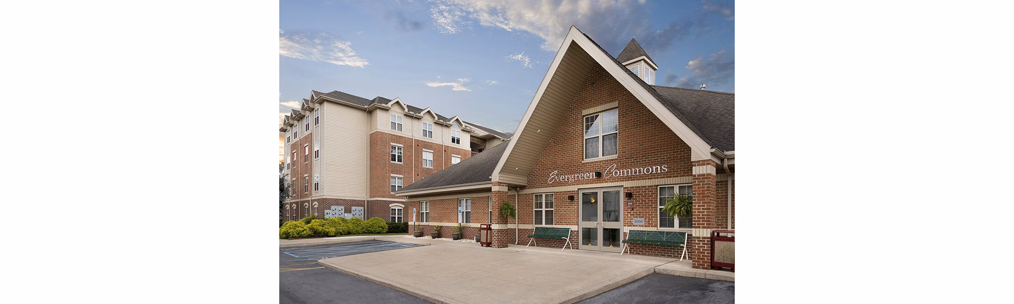 Evergreen Commons: Luxury apartments with landscaped gardens in a serene neighborhood