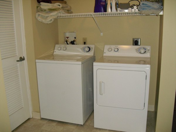 laundry room at Evergreen Commons Apartments