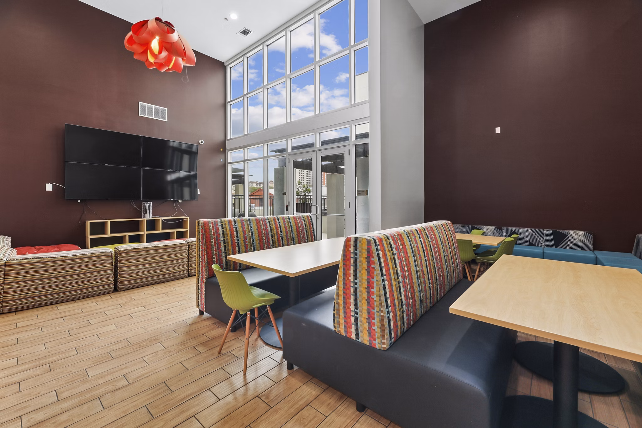 Clubhouse/Lobby at The Local Downtown Apartments