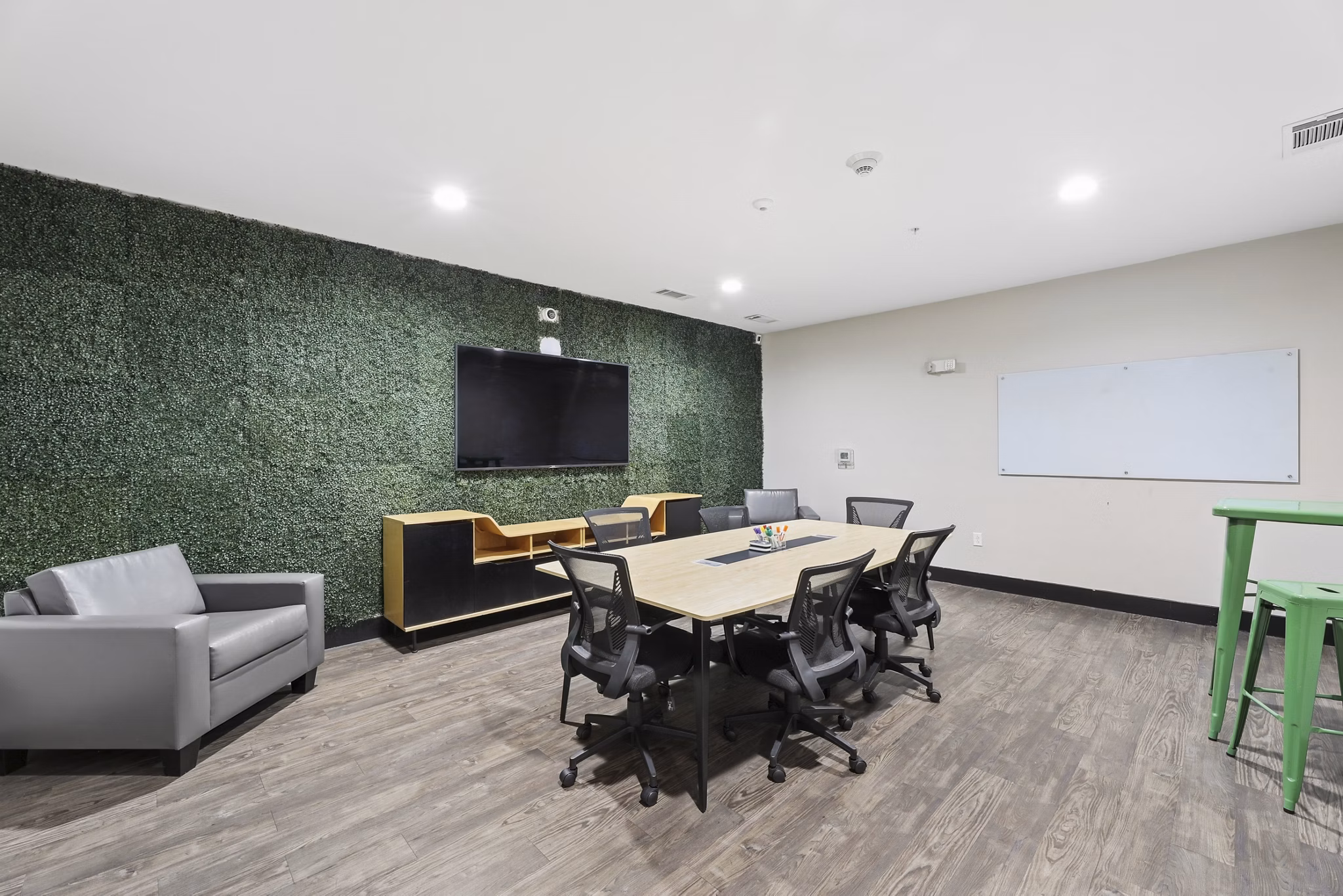 Clubhouse/Lobby at The Local Downtown Apartments