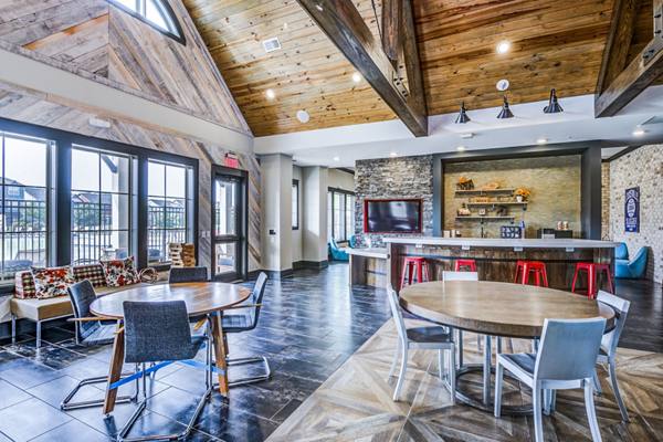 clubhouse at The Retreat at Louisville Apartments