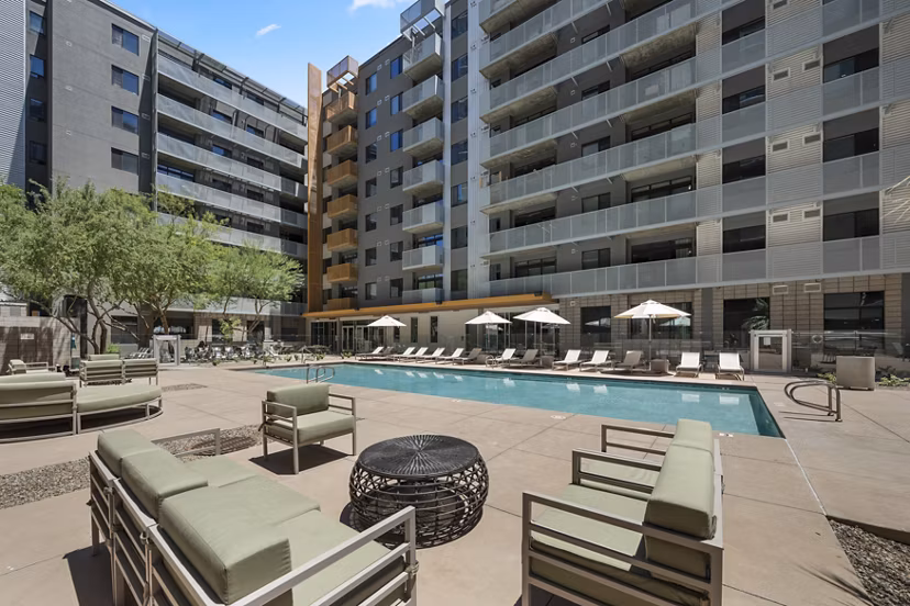 pool at Roosevelt Point Apartments