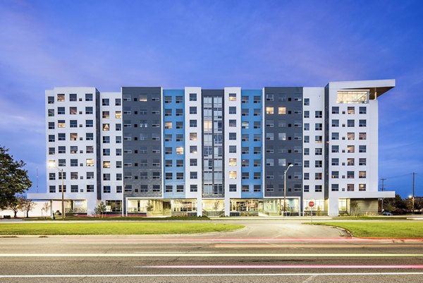 SkyVue Apartments: Luxury high-rise with stunning cityscape views in Southside neighborhood