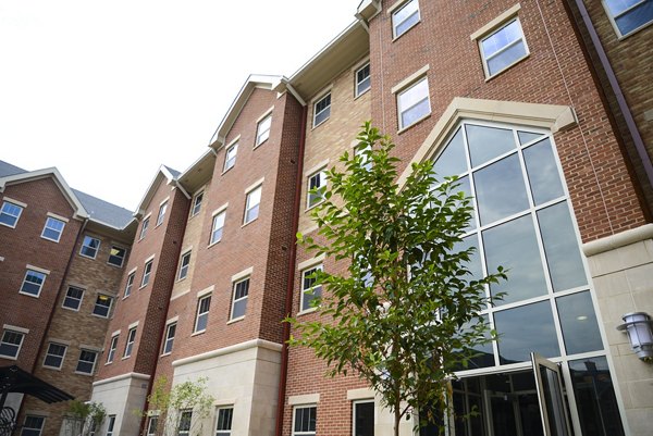 exterior at Central Hall Apartments