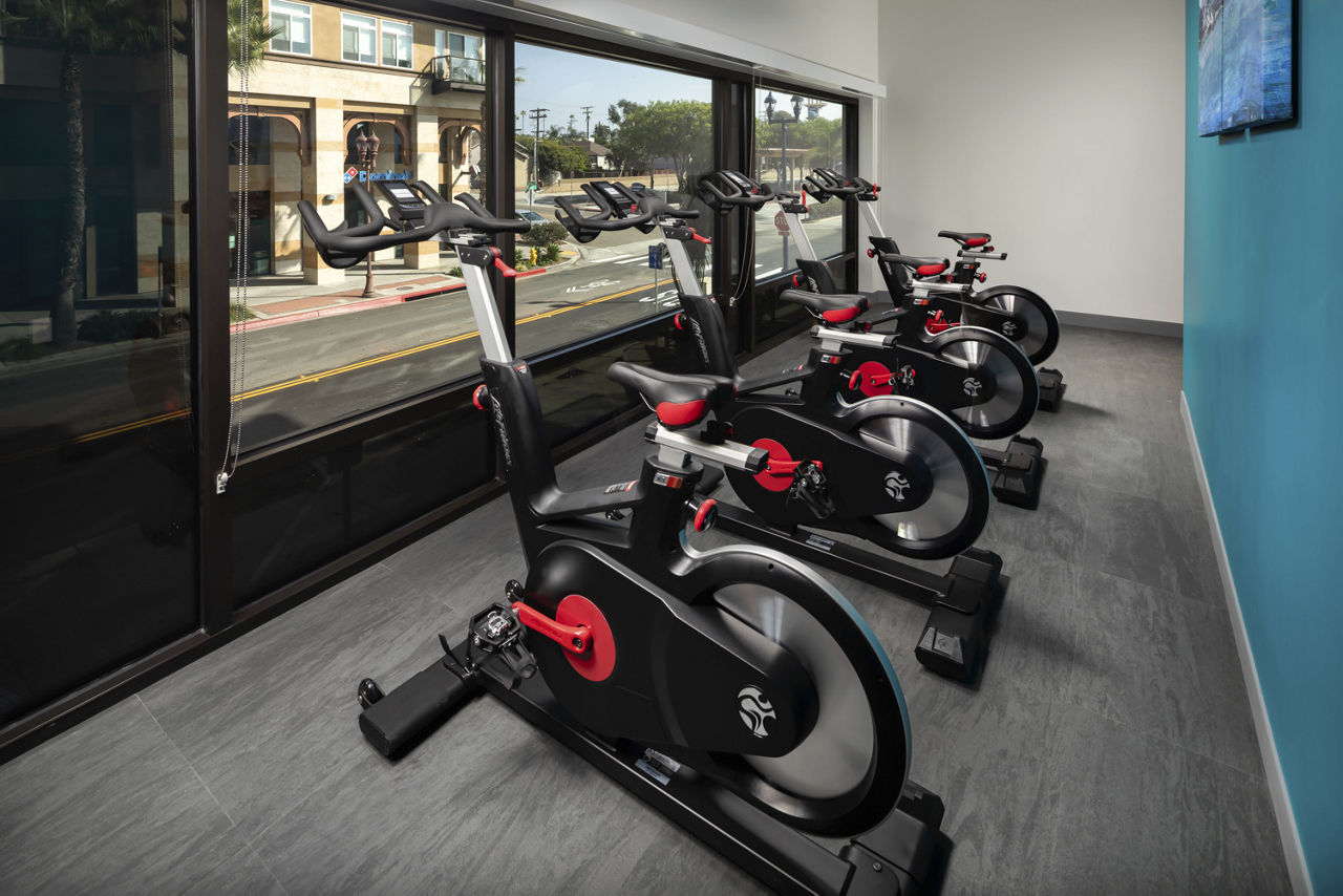 Gym at Pierside South Apartments (4 of 6)