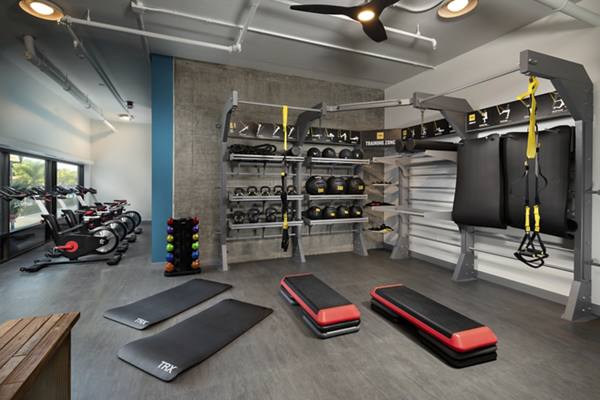 fitness center at Pierside South Apartments 