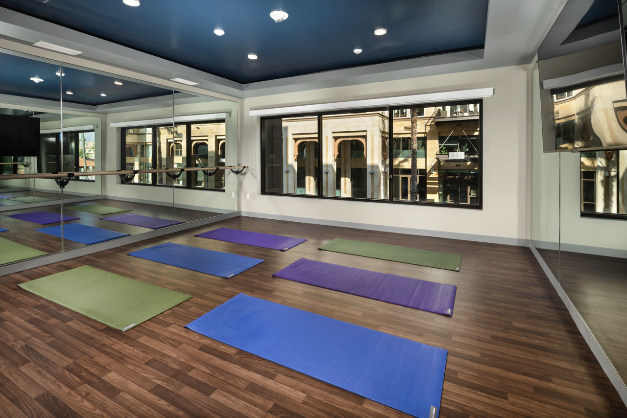 Gym at Pierside South Apartments (6 of 6)