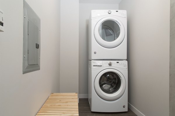 laundry room at Pierside South     