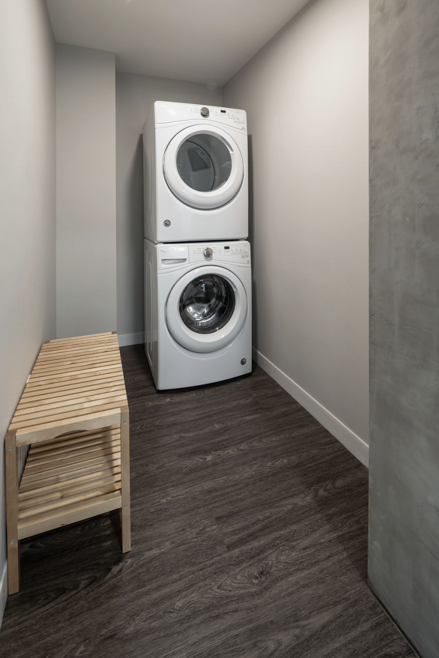 Laundry room at Pierside South Apartments (3 of 3)