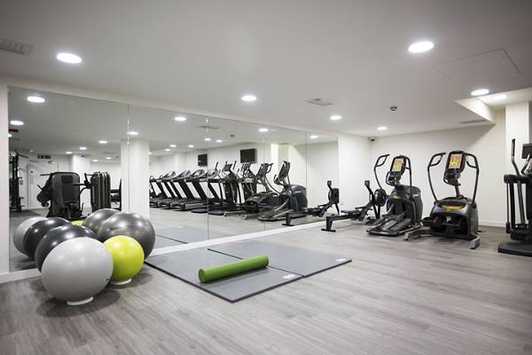 Fitness Center at Aldgate Place