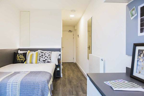 bedroom at Chapter White City      