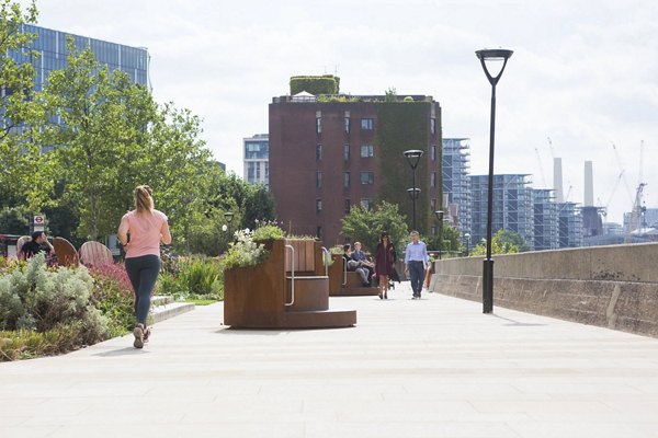 Nine Elms: Vibrant neighborhood with modern luxury apartments in London