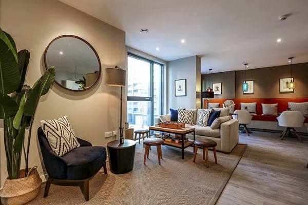 clubhouse at No.16 Sutton Court Road Apartments