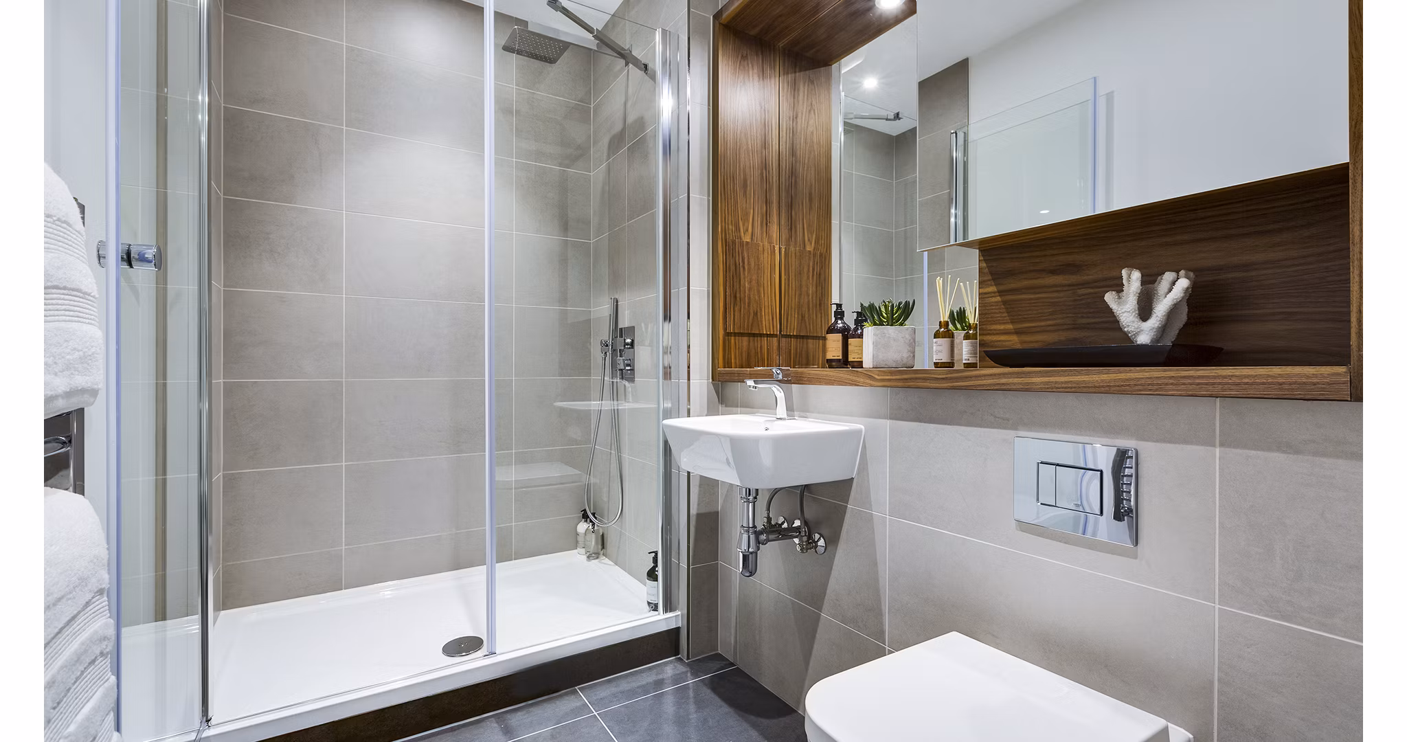 bathroom at Sailmakers (Ostro Tower)  
           