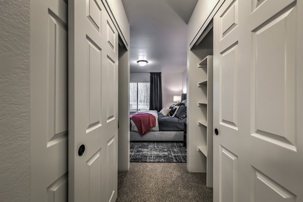 bedroom at Reedhouse Apartments