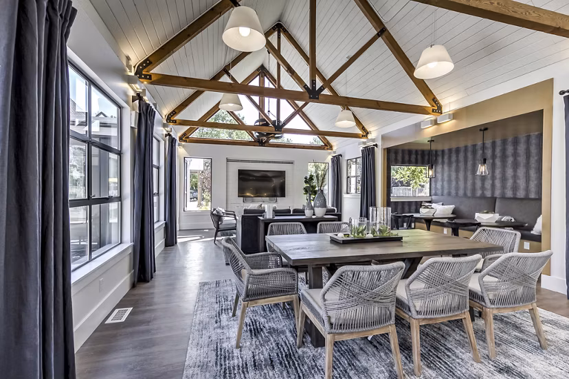 clubhouse at Reedhouse Apartments