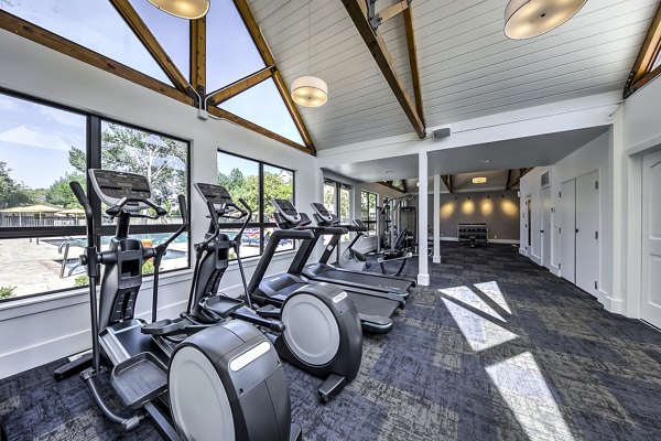 fitness center at Reedhouse Apartments