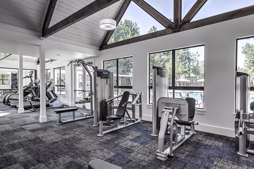 fitness center at Reedhouse Apartments