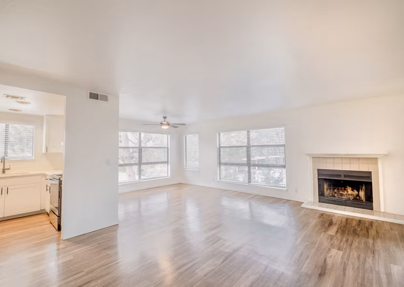 living room at Reedhouse Apartments 