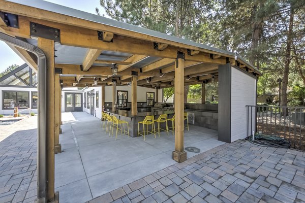 grill area at Reedhouse Apartments