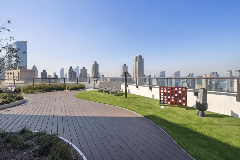 patio at Two Lincoln Square Apartments